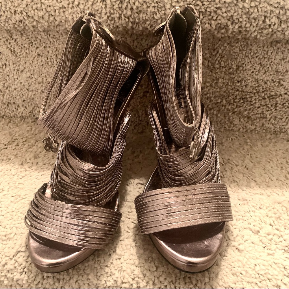 Apple Bottoms Pewter metallic stilettos size 7